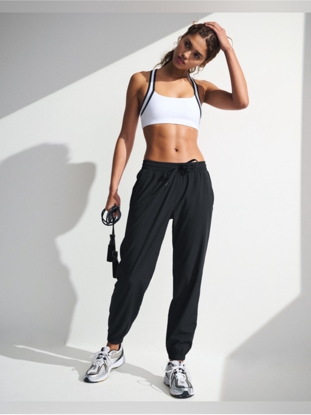 A&F YPB motionTEK Jogger - Picture 2 of 6